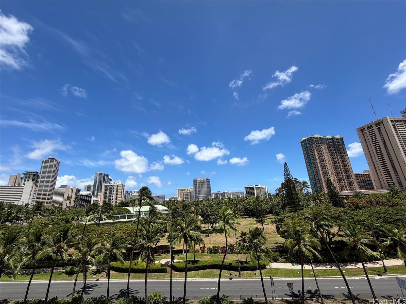 Inn on the Park Unit 1414 in WAIKIKI
