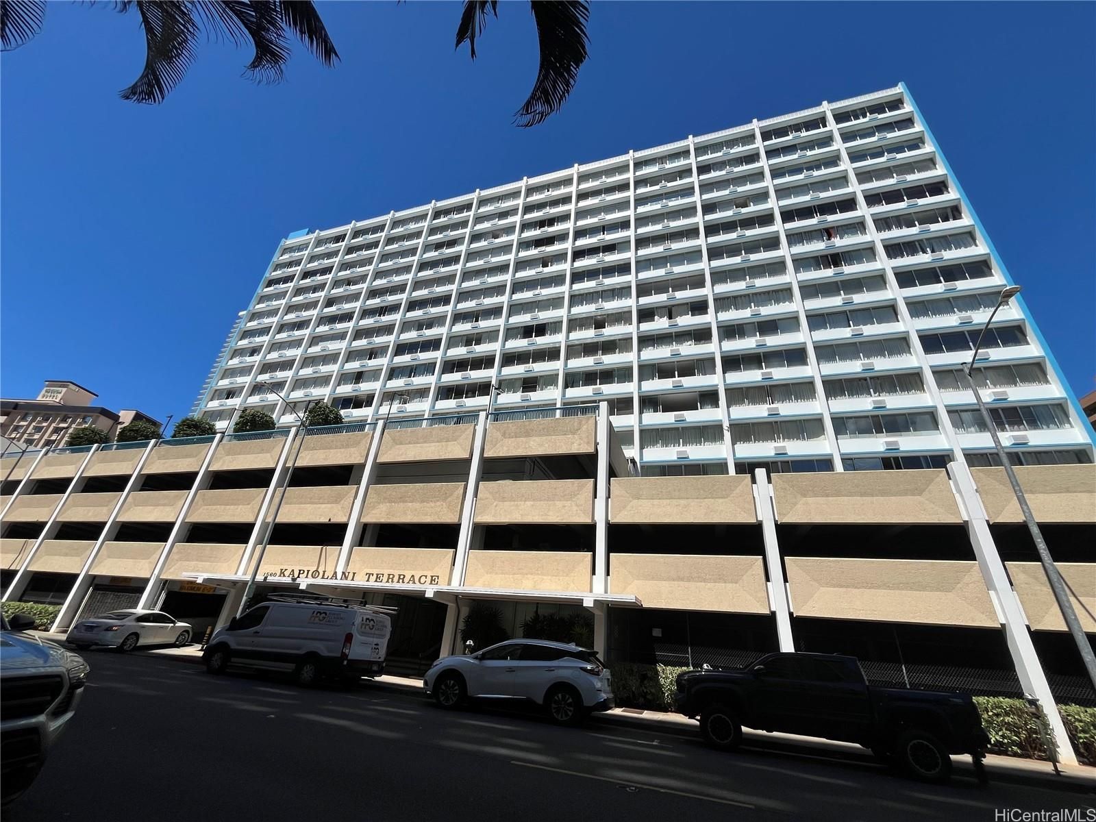 Kapiolani Terrace Unit 406 in PAWAA