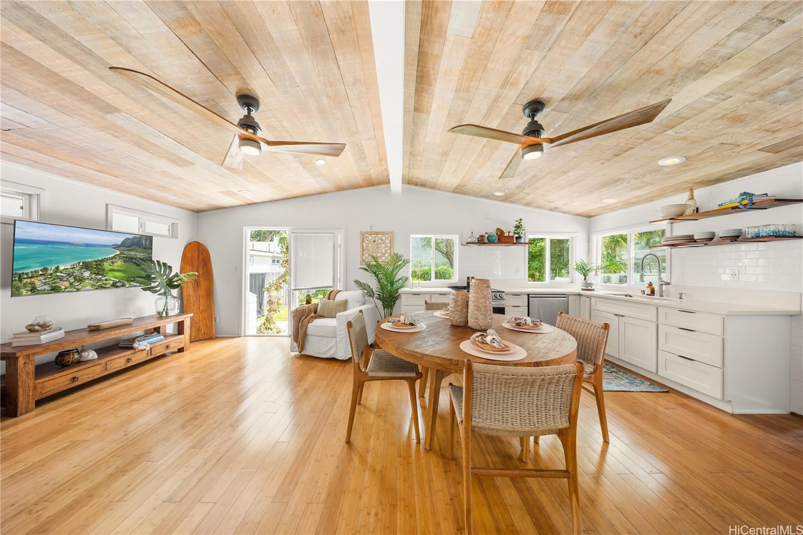 41-012 Wailea St , Waimanalo, HI, 96795 in WAIMANALO