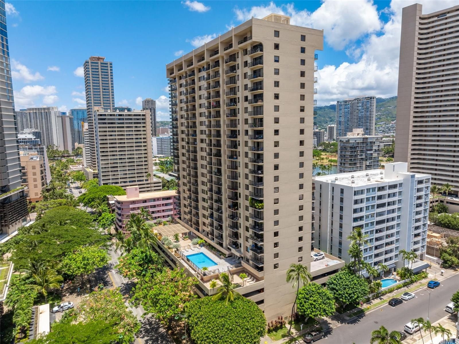 Four Paddle Unit 2311 in WAIKIKI