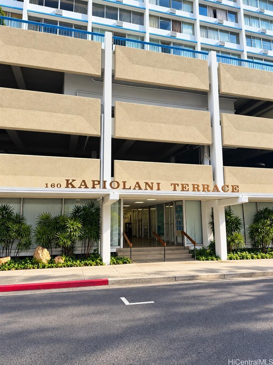 Kapiolani Terrace Unit 1212 in PAWAA