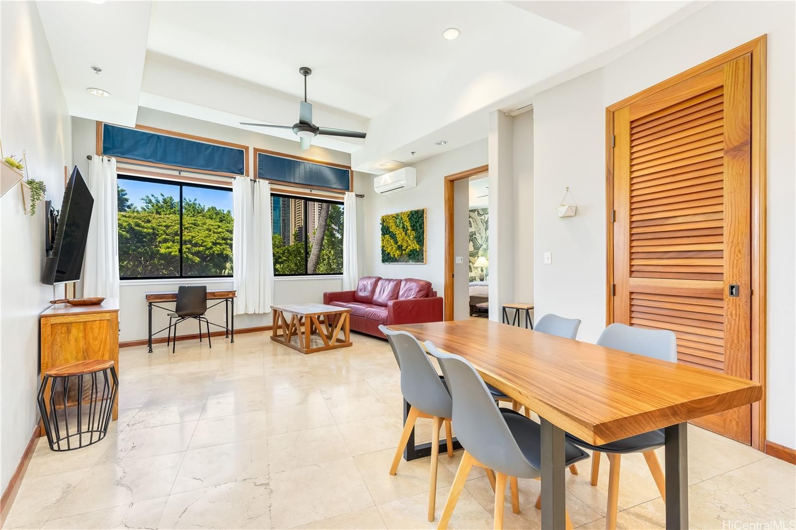 Luana Waikiki Unit M300 in WAIKIKI