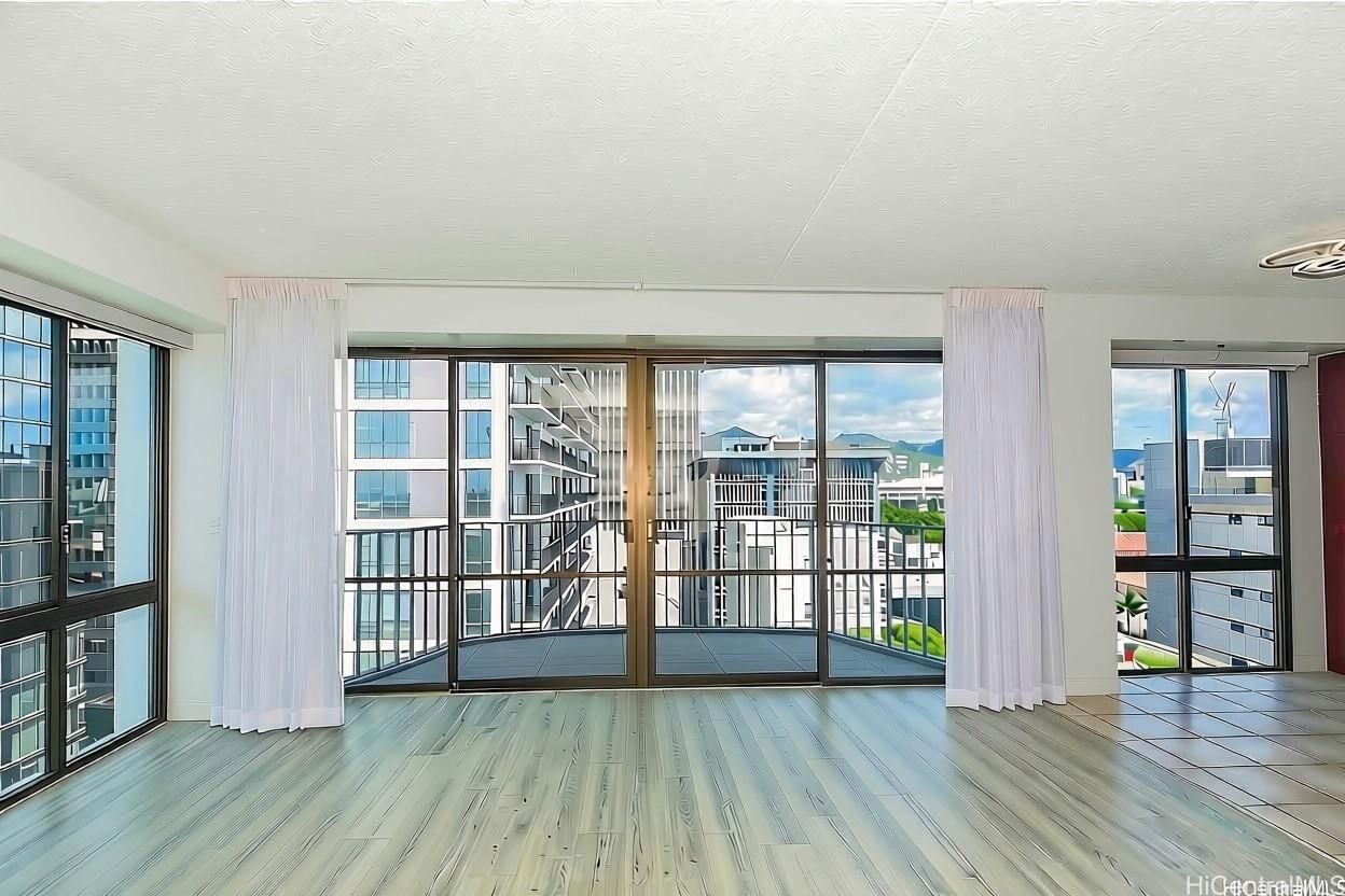 Harbor Square Unit 1104 in DOWNTOWN