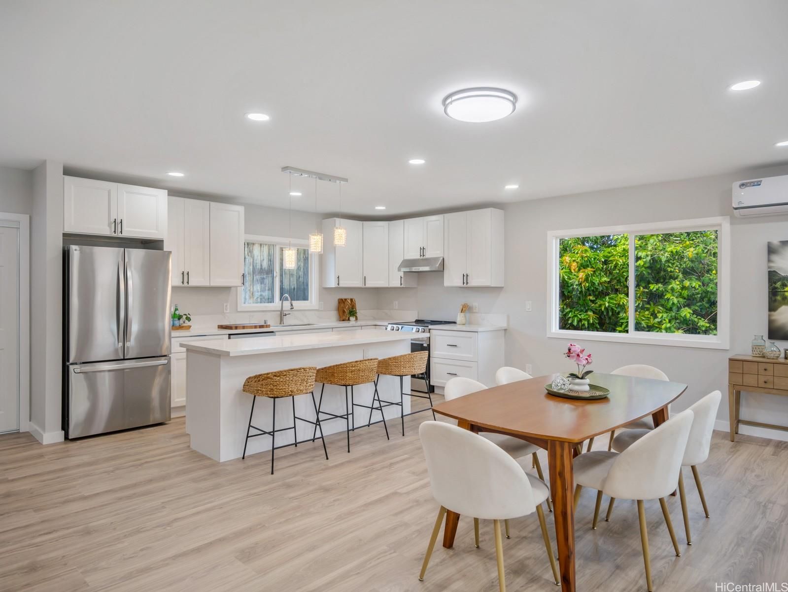 94-415 Apowale St , Waipahu, HI, 96797 in WAIPAHU GARDENS