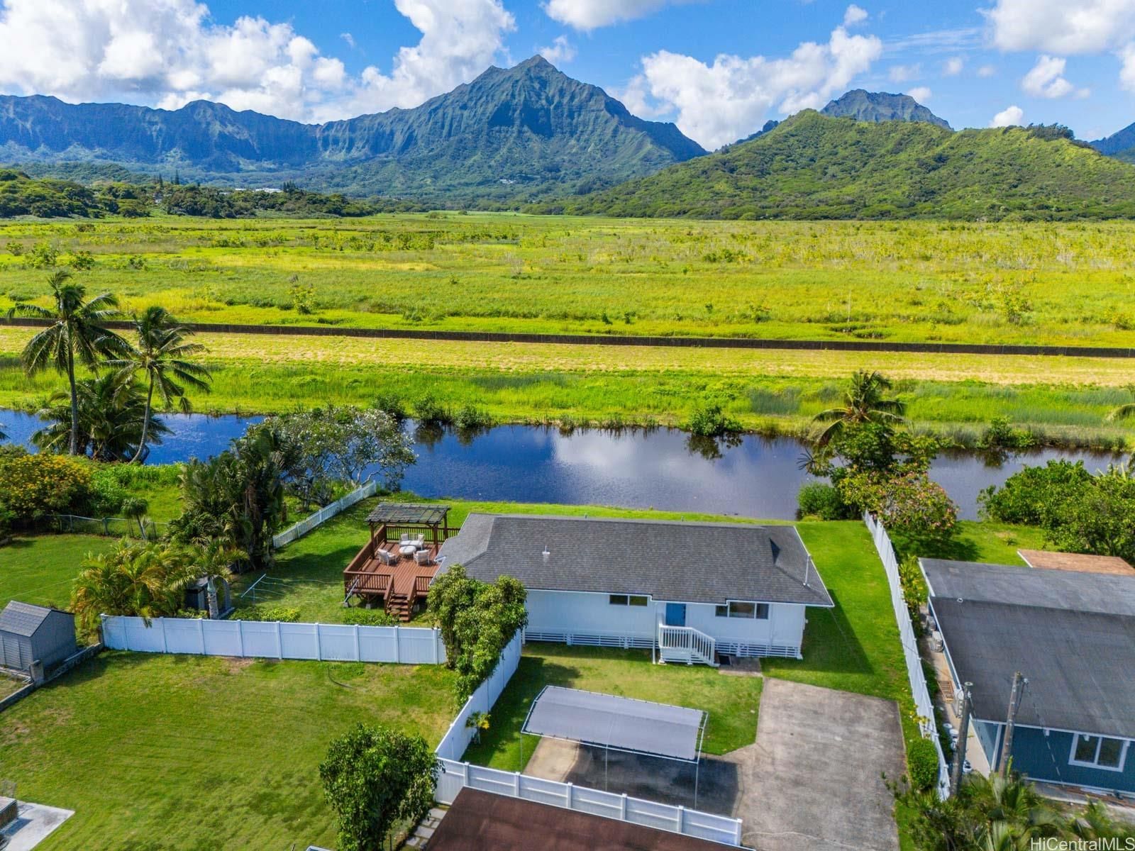 237 Kihapai St #A, Kailua, HI, 96734 in COCONUT GROVE