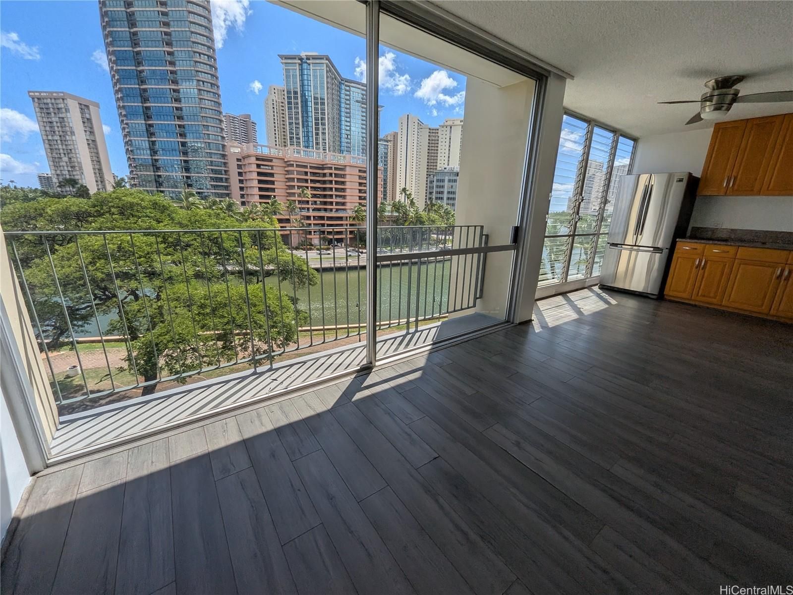 Ala Wai Manor Unit 606 in MCCULLY