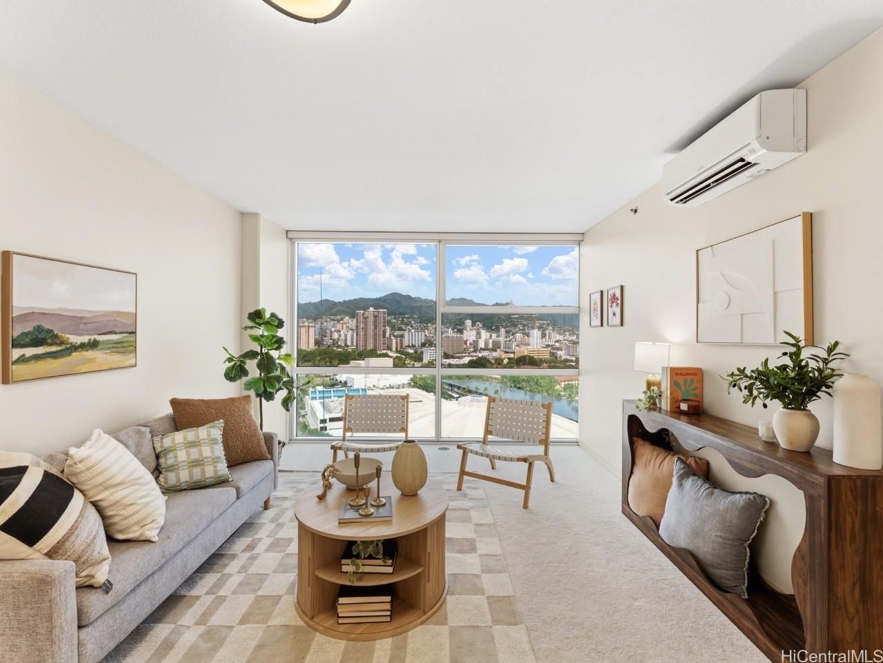 909 Kapiolani Unit 2105 in KAKAAKO