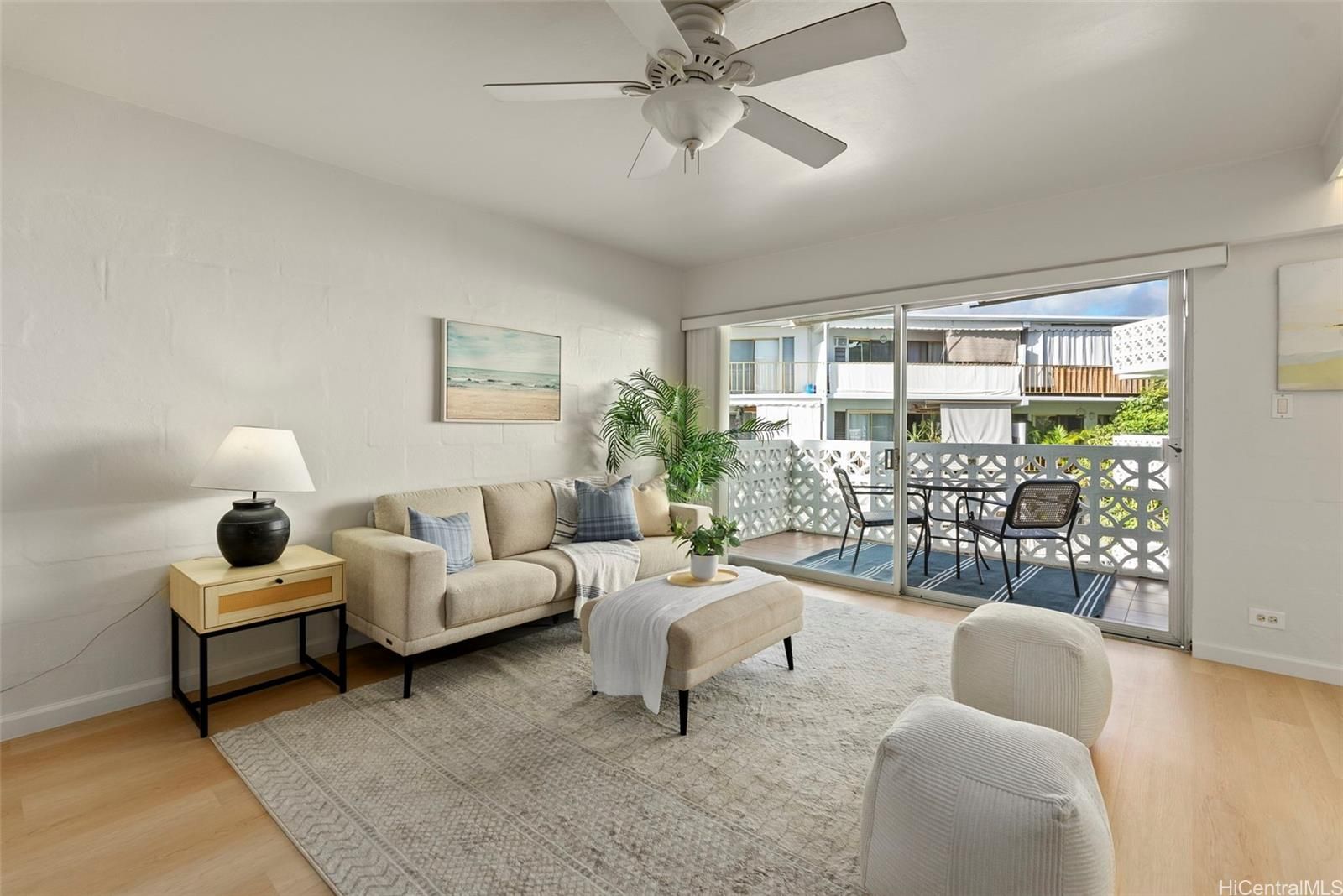 Diamond Head Plaza Unit 203 in DIAMOND HEAD