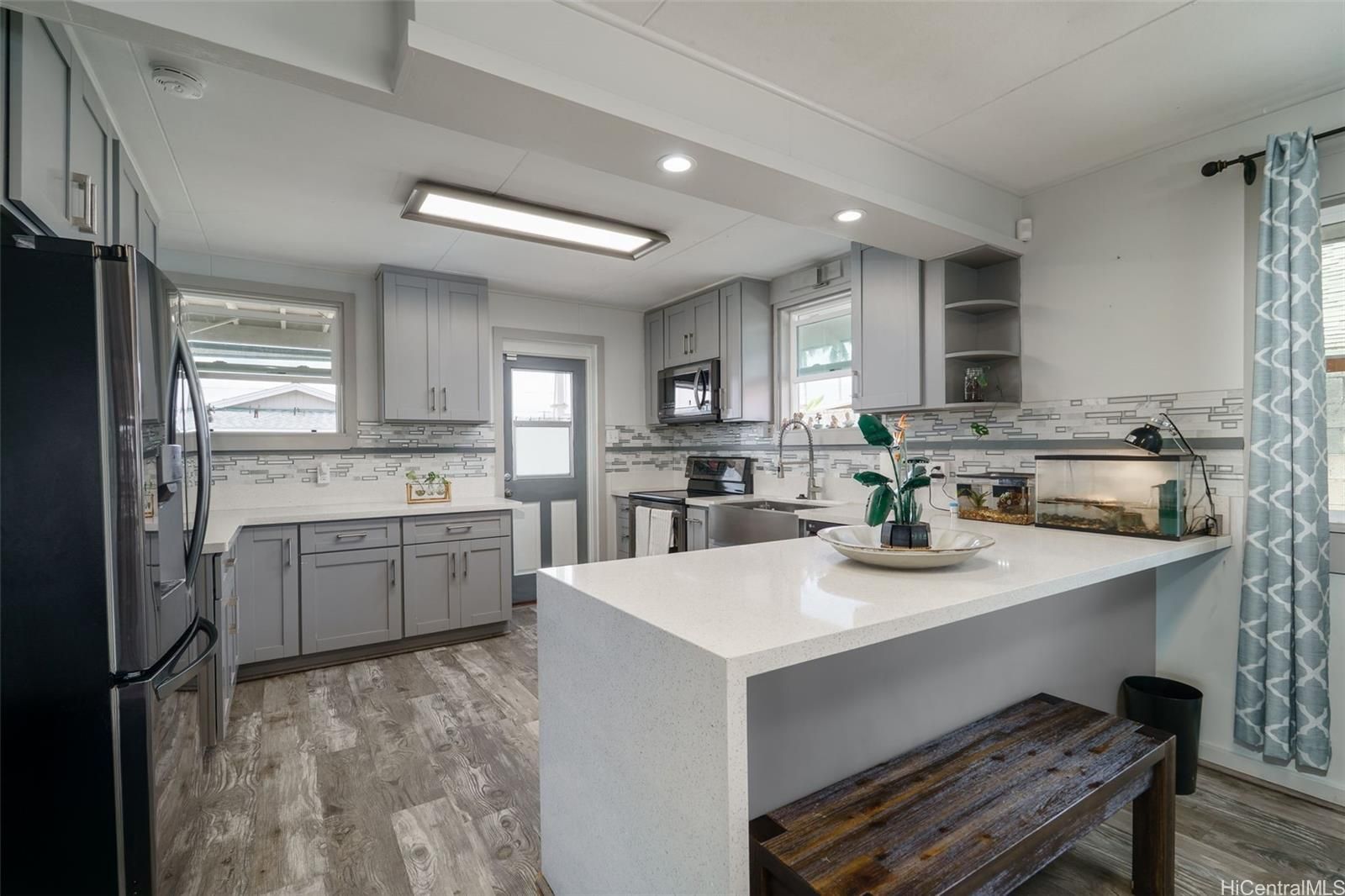 259 Clark St , Wahiawa, HI, 96786 in WAHIAWA AREA