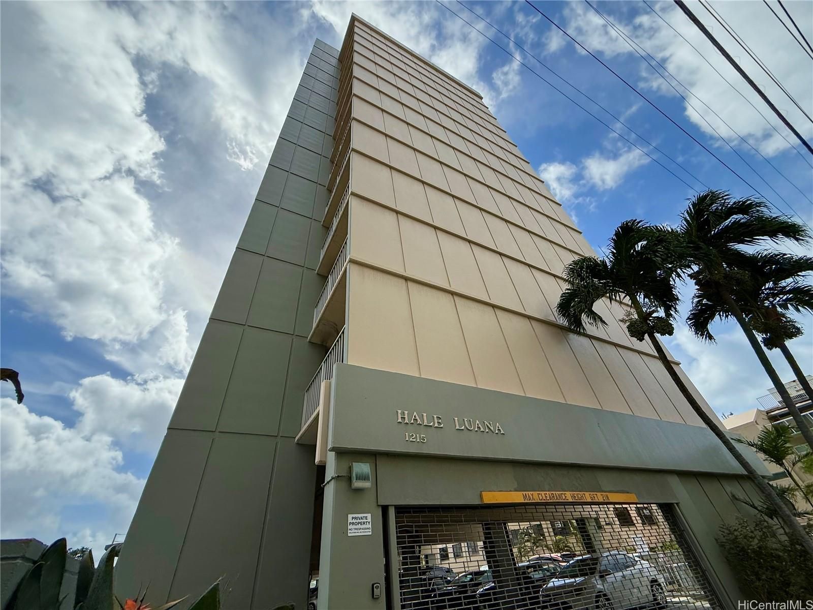 Hale Luana Unit 1201 in MOILIILI
