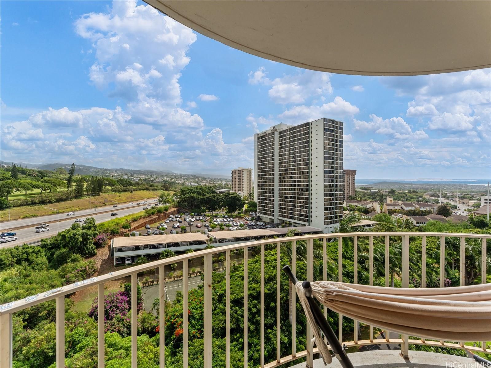 Pearl Ridge Gdns and Twr Unit 7-1008 in PEARLRIDGE