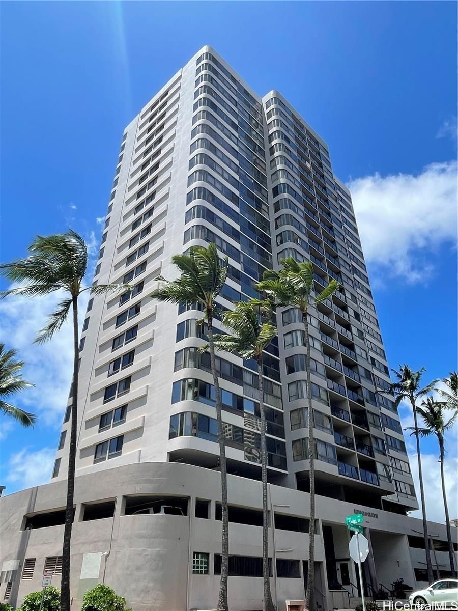 Kings Gate Unit 1801 in MOILIILI