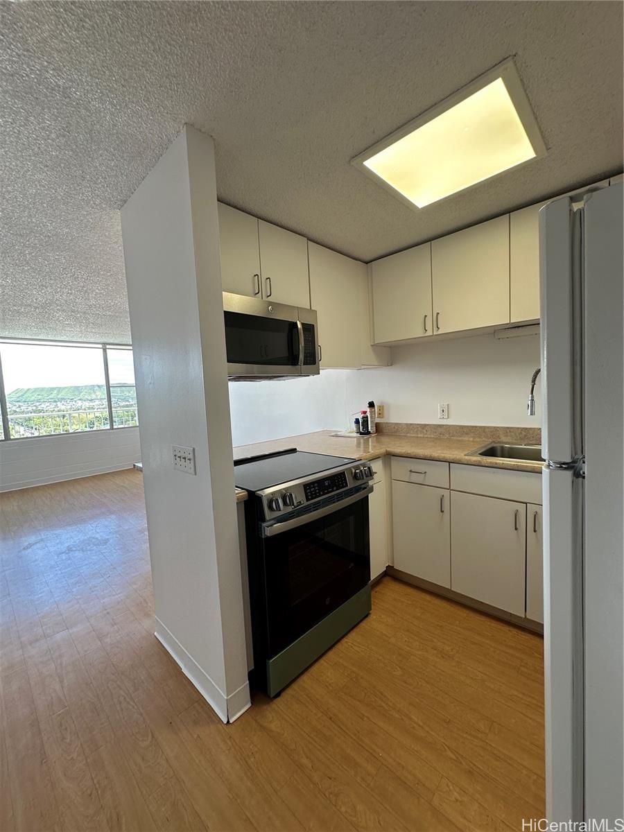 Plaza at Century Court Unit 1004 in KAPIOLANI