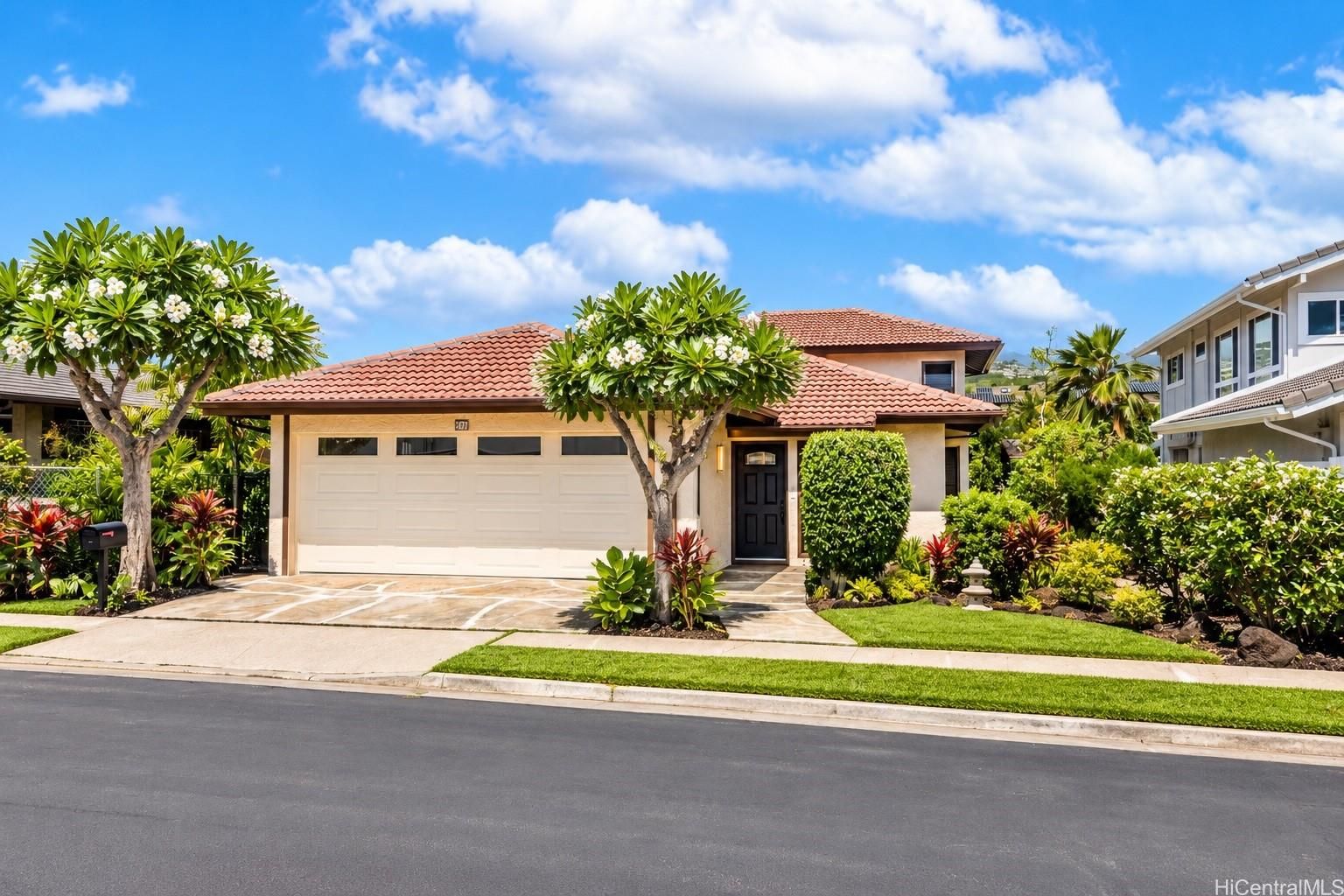677 Hunalewa St , Honolulu, HI, 96816 in KAHALA-PUUPANINI