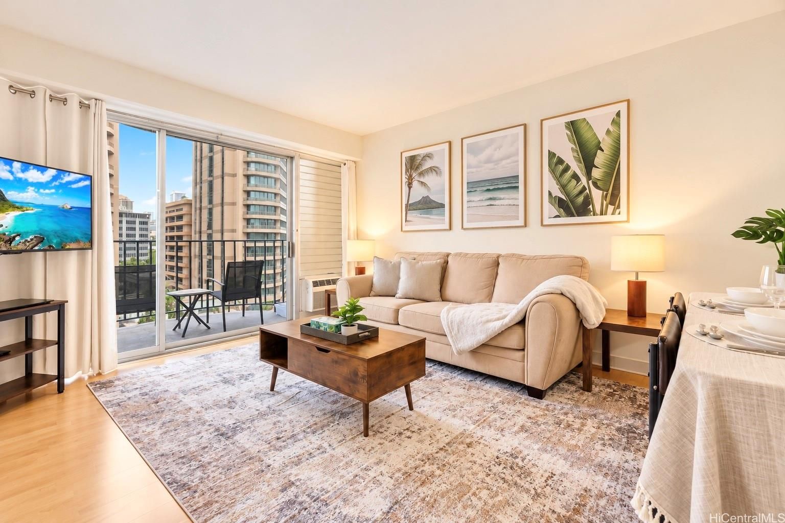 Royal Aloha Unit 806 in WAIKIKI