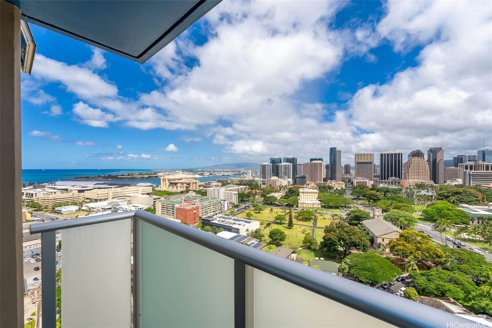 801 South Unit 2512 in KAKAAKO