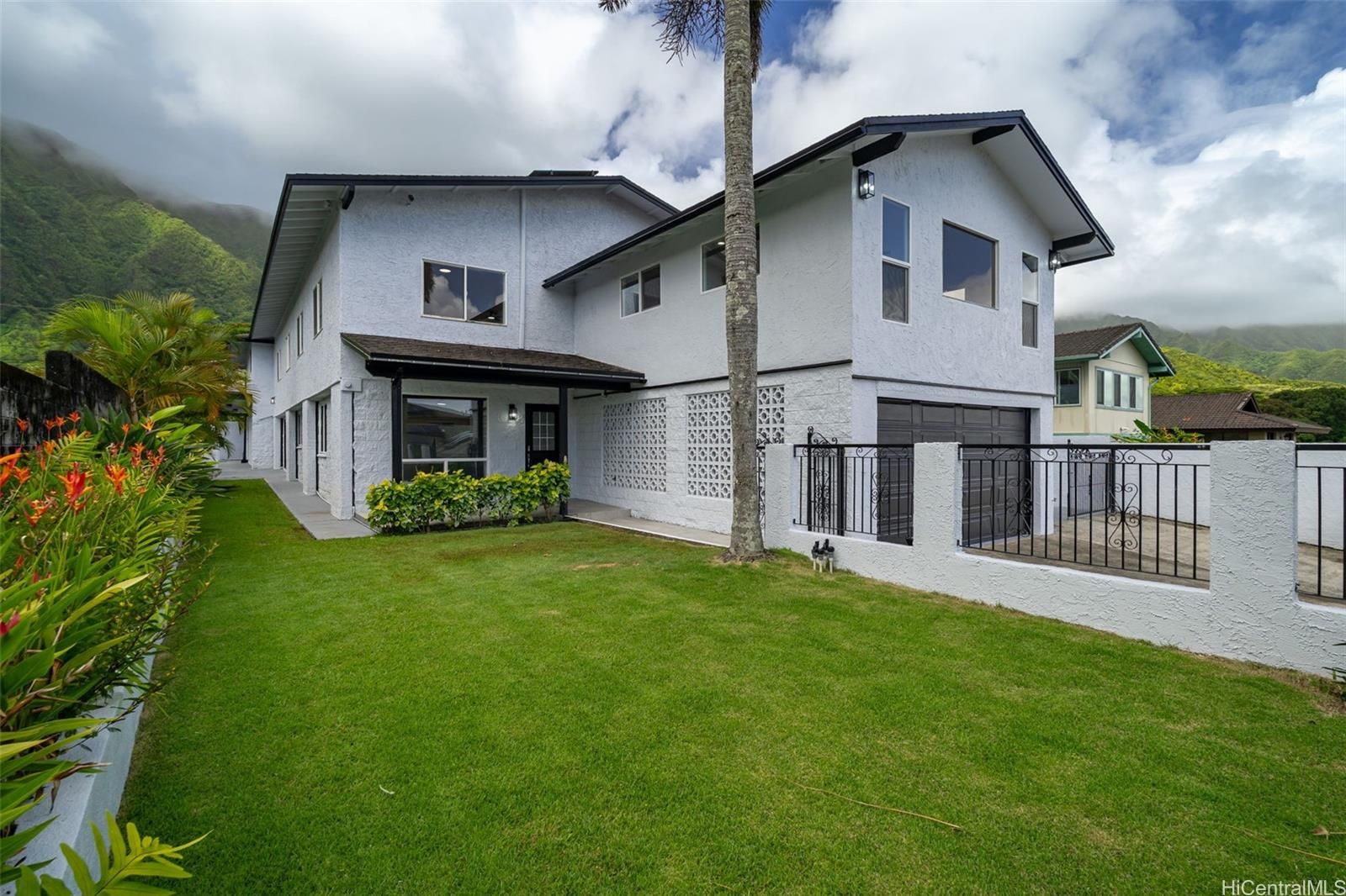 47-544 Hakuhale St , Kaneohe, HI, 96744 in AHUIMANU AREA