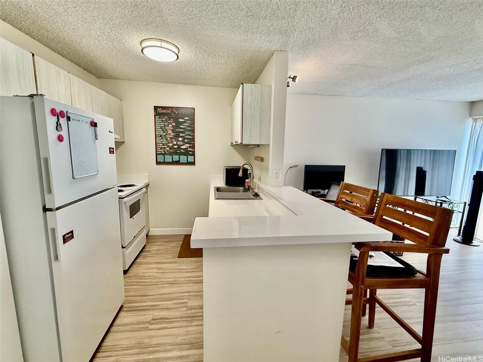 Piikoi Plaza Unit 603 in ALA MOANA