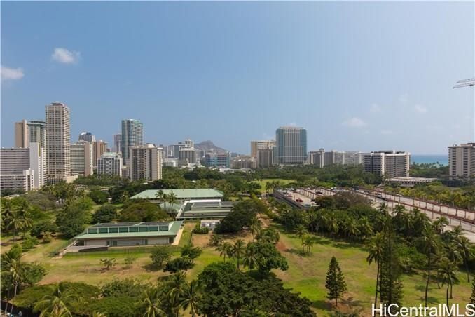 Inn on the Park Unit 1515 in WAIKIKI