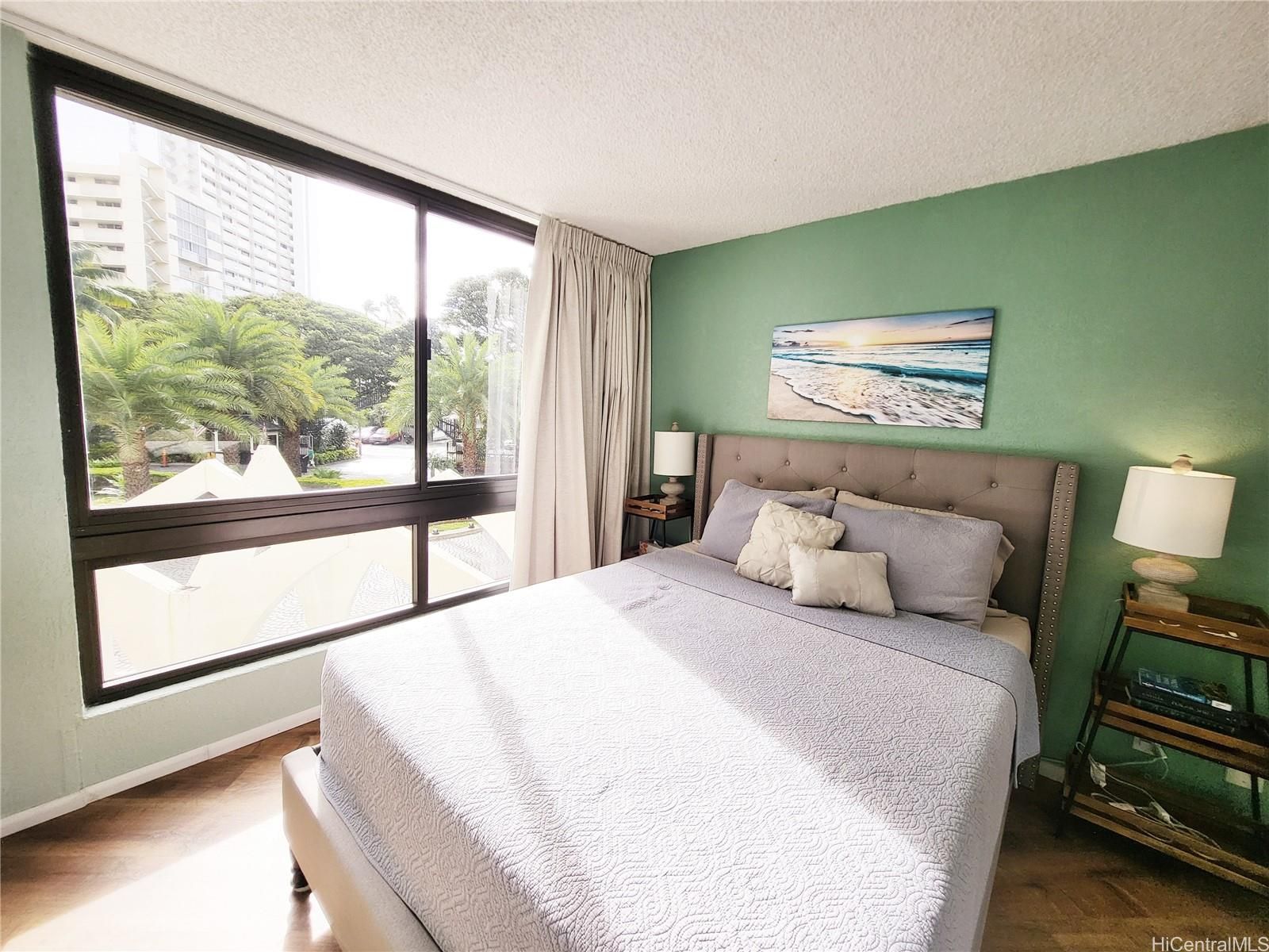 Liliuokalani Gardens Unit I203 in WAIKIKI