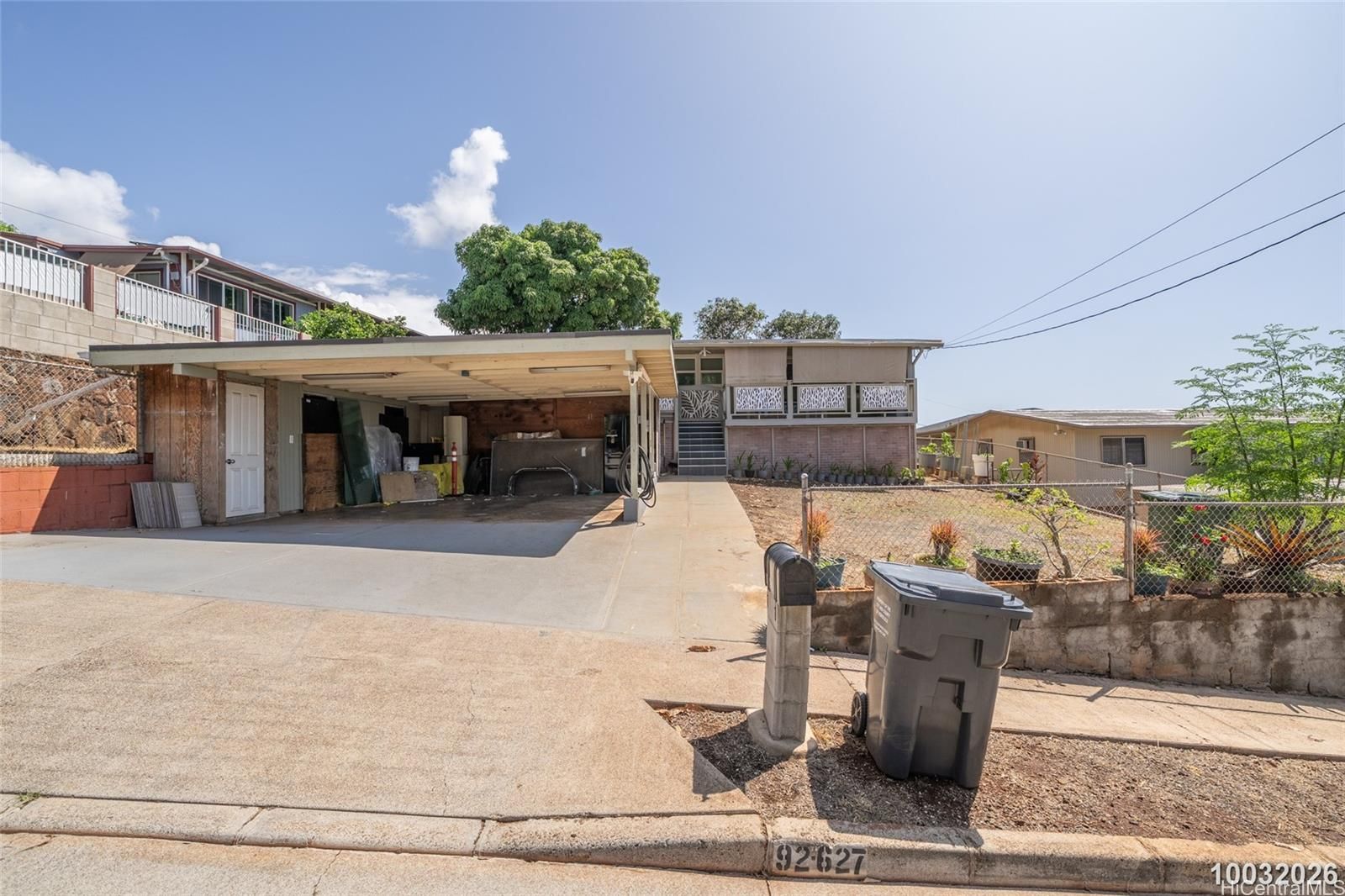 92-627 Aoloko St , Kapolei, HI, 96707 in MAKAKILO-LOWER
