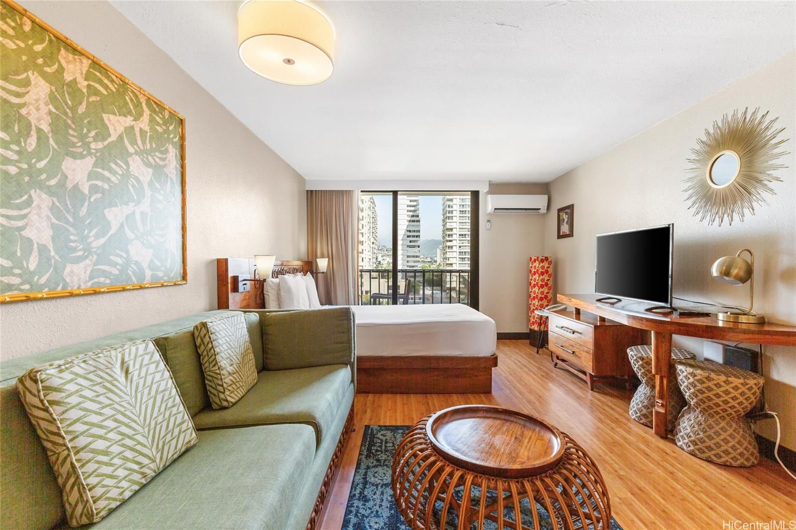 Bamboo Unit 705 in WAIKIKI