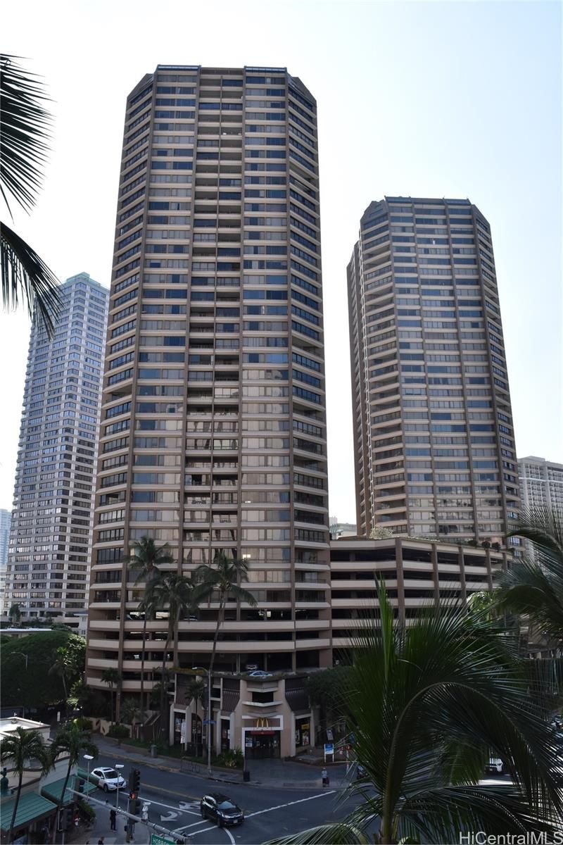 Discovery Bay Unit 1208 in WAIKIKI