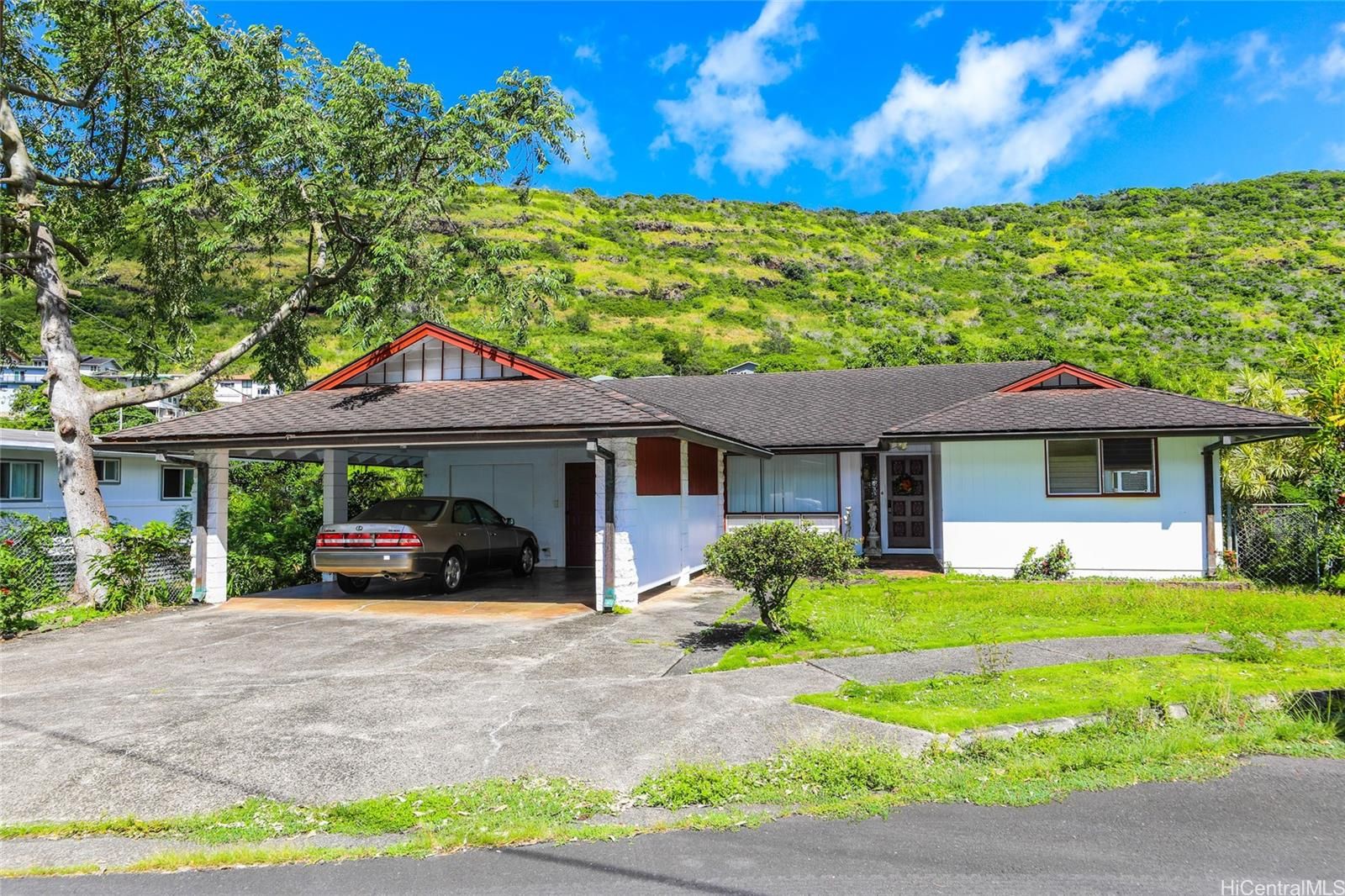 1632 Ala Makani Pl , Honolulu, HI, 96819 in MOANALUA VALLEY