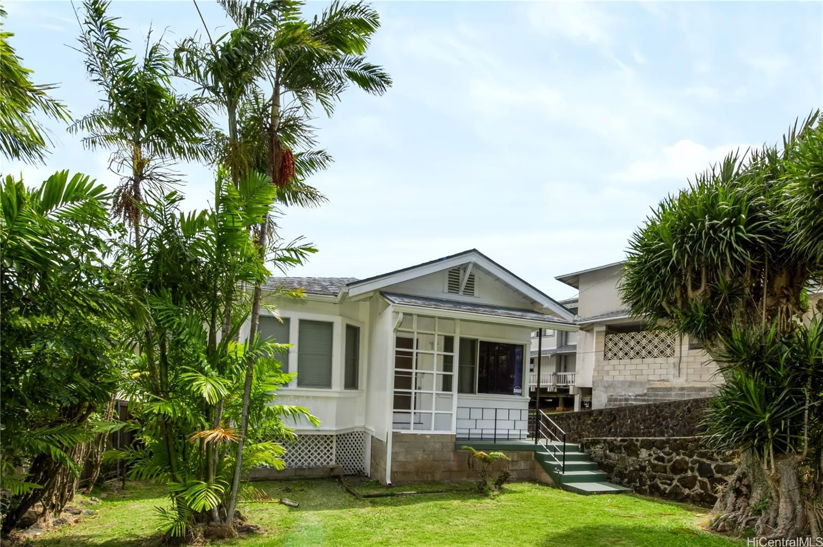2881 Oahu Ave , Honolulu, HI, 96822 in MANOA AREA