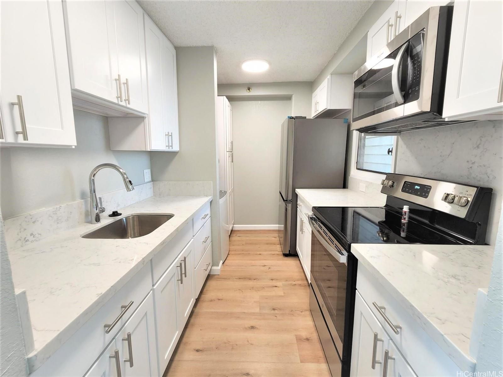 Twenty One Hundred Unit 2202 in MOILIILI