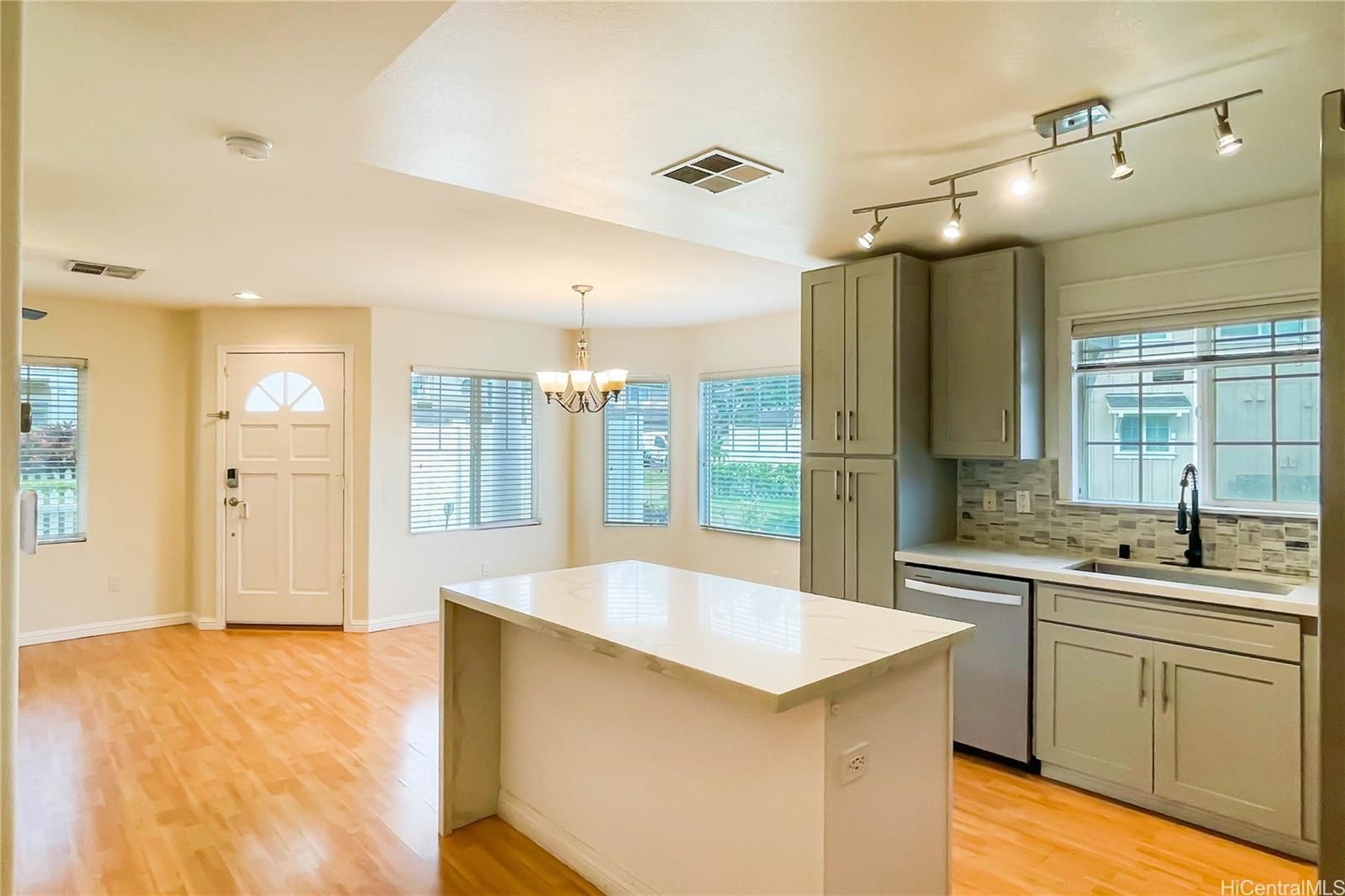 Spinnaker Place Townhome 2 Unit 3101 in OCEAN POINTE