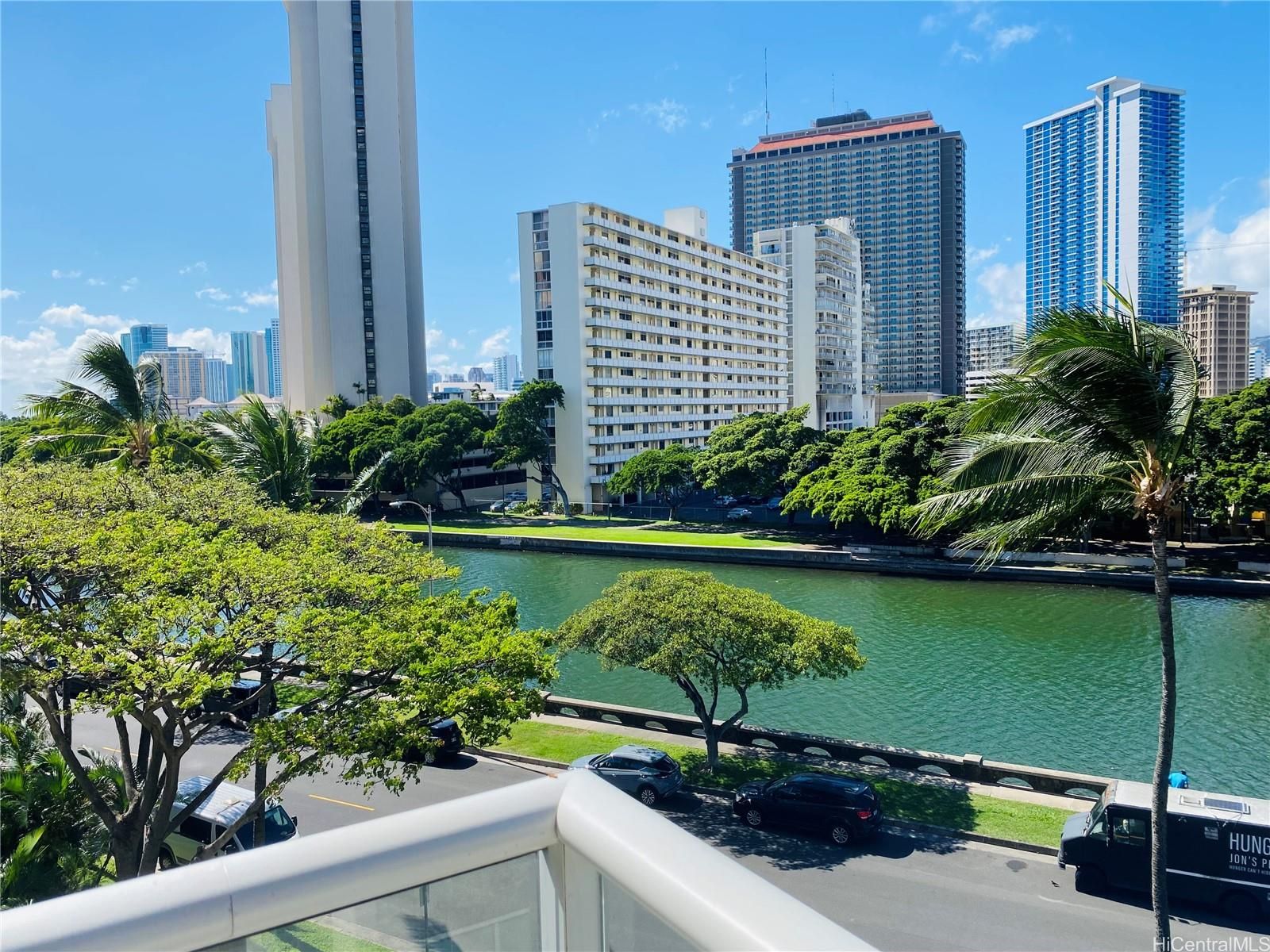 The Watermark Unit 401 in WAIKIKI