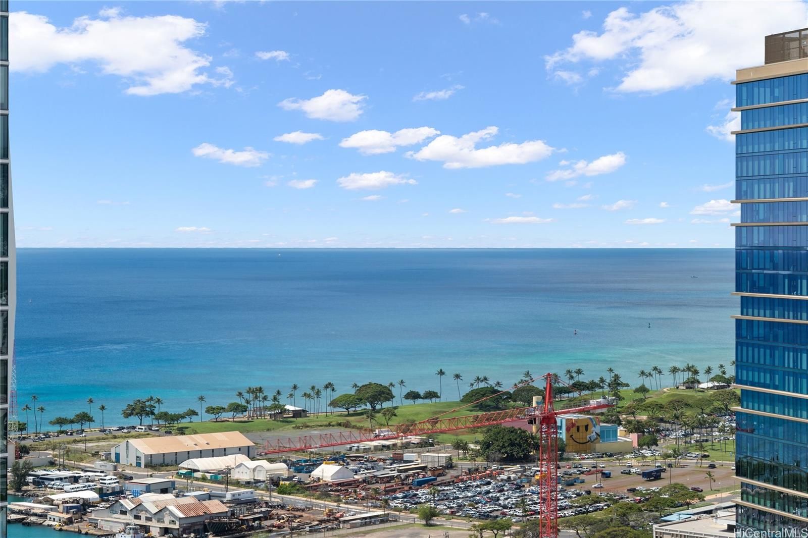 Aalii Unit 3613 in KAKAAKO