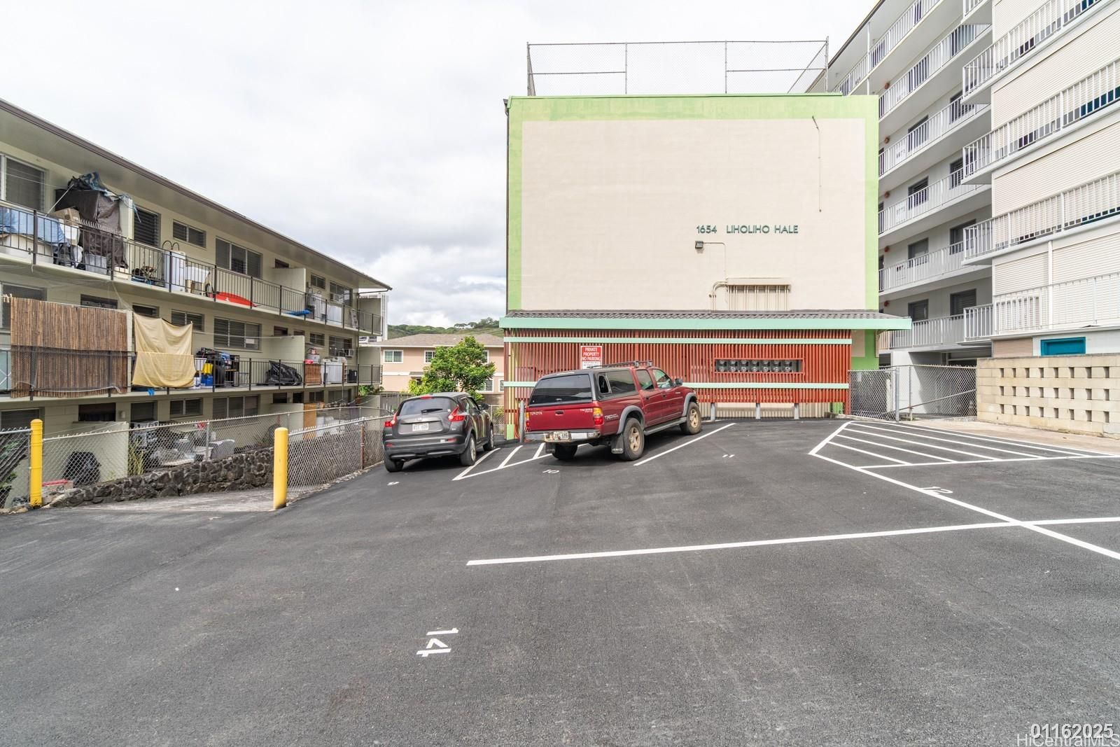 1654 Liholiho St #Unit 9, Honolulu, HI, 96822 in MAKIKI