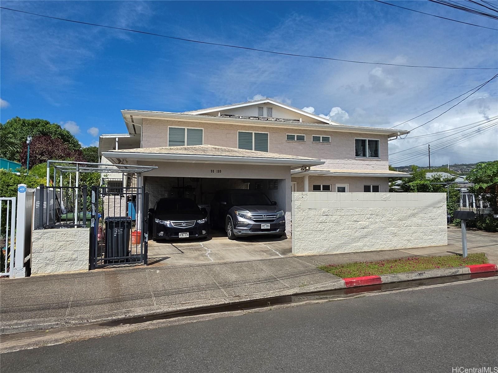 98-180 Pahemo St , Aiea, HI, 96701 in WAIMALU