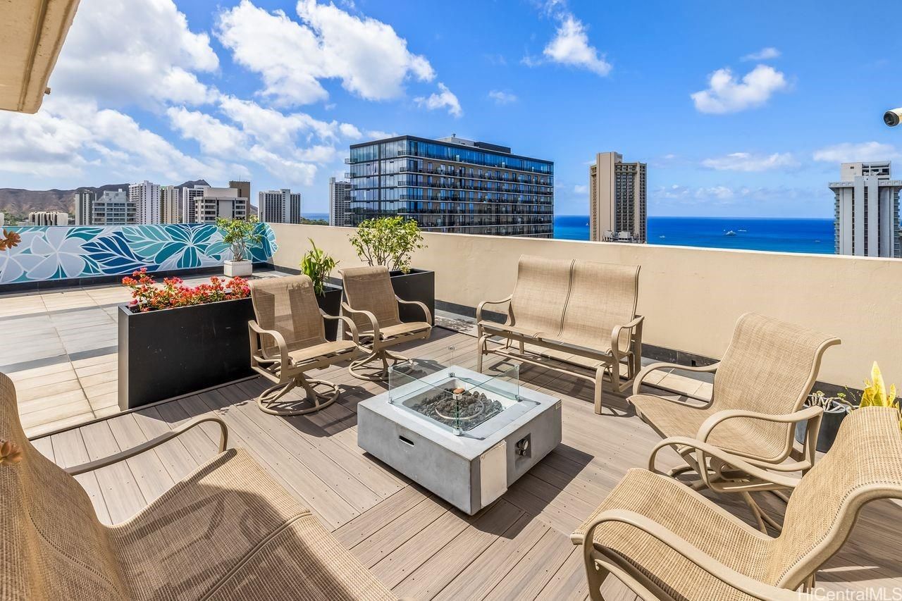 Fairway Villa Unit 2407 in WAIKIKI
