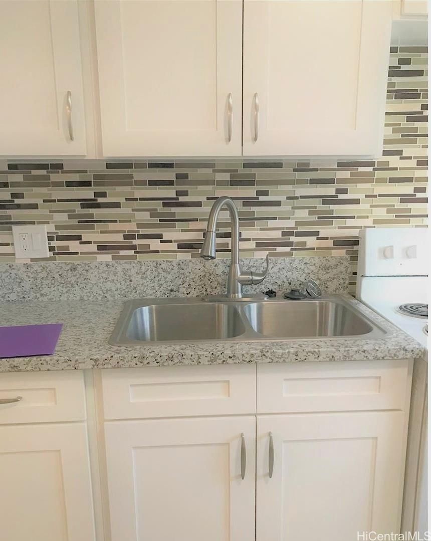 1430 Gulick Ave #B, Honolulu, HI, 96819 in KALIHI-LOWER