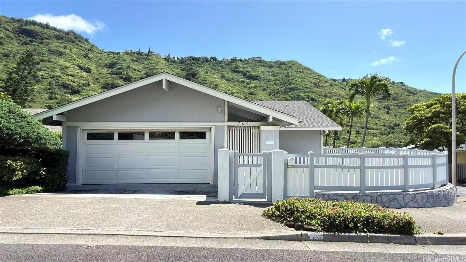 769 Ainapo St , Honolulu, HI, 96825 in HAHAIONE-LOWER