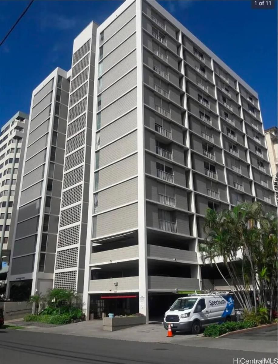 Alexander Towers Unit 607 in MOILIILI