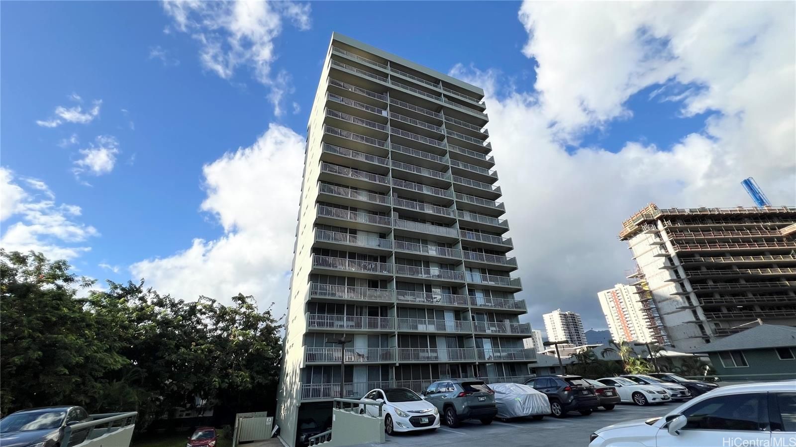 Iolani Regent Unit 502 in KAPIOLANI