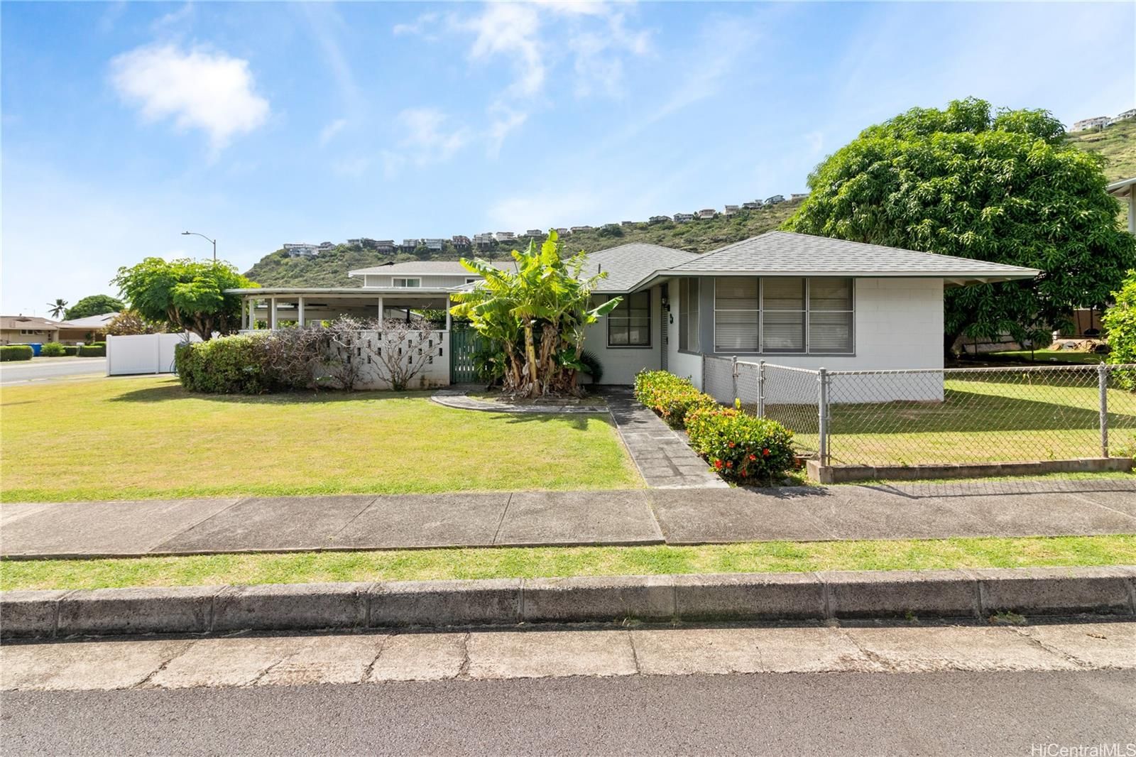 513 W Hind Dr , Honolulu, HI, 96821 in AINA HAINA AREA