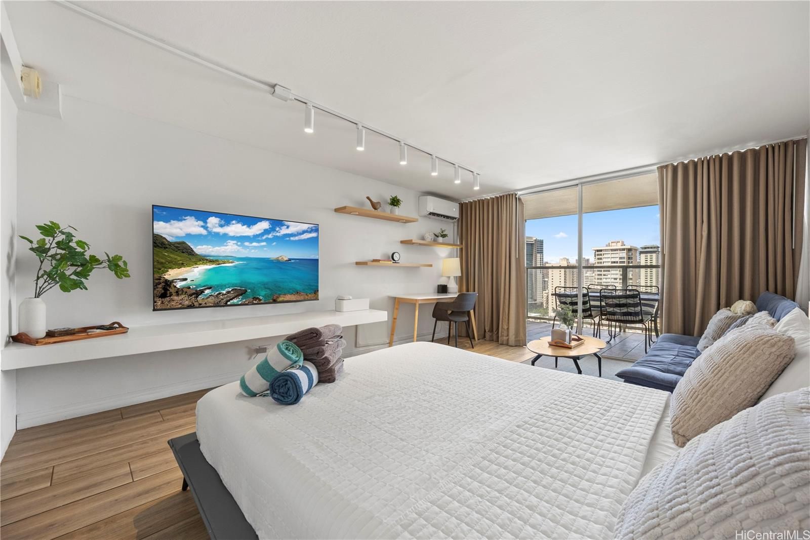 Island Colony Unit 2516 in WAIKIKI