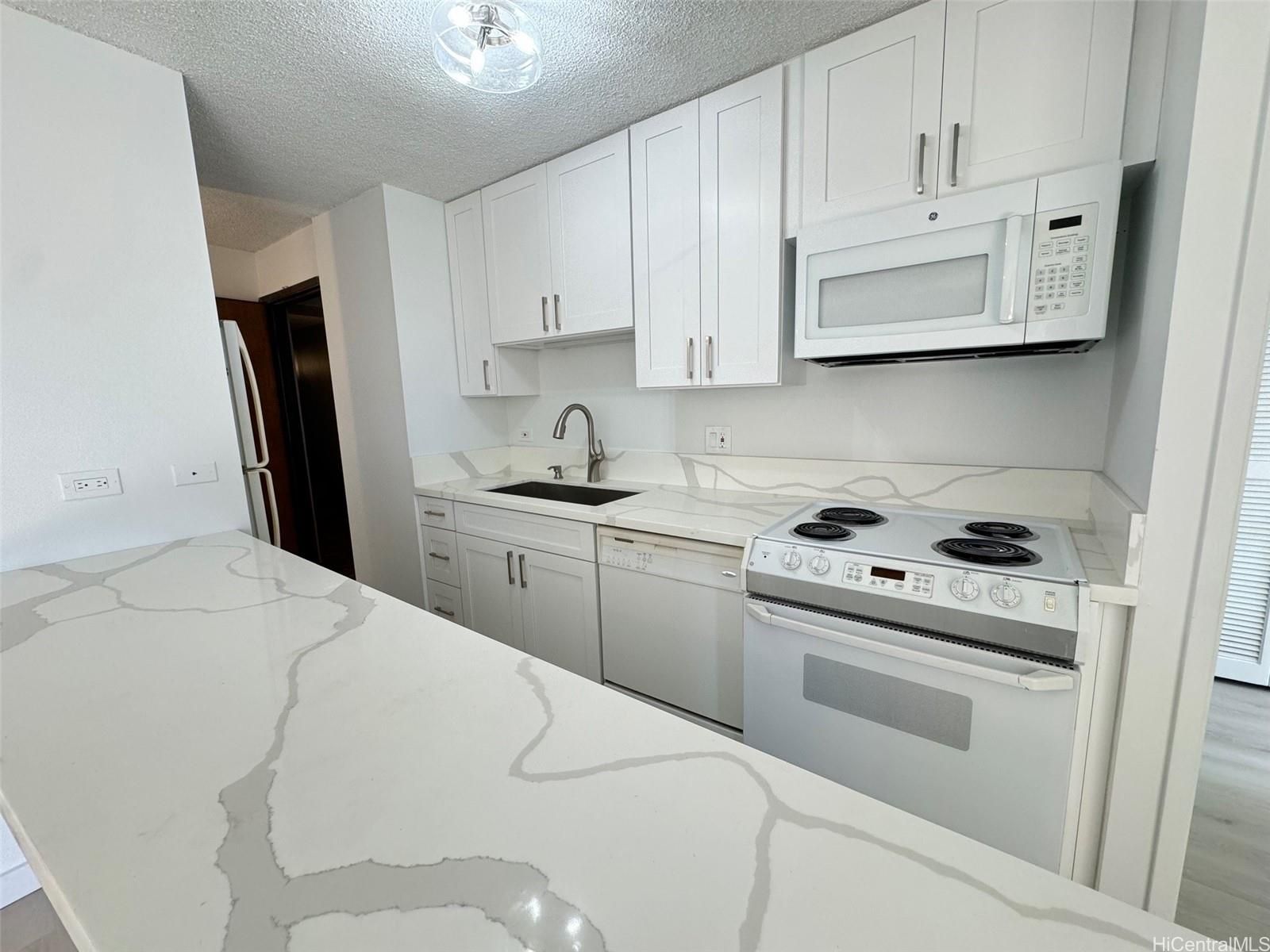 Discovery Bay Unit 3802 in WAIKIKI