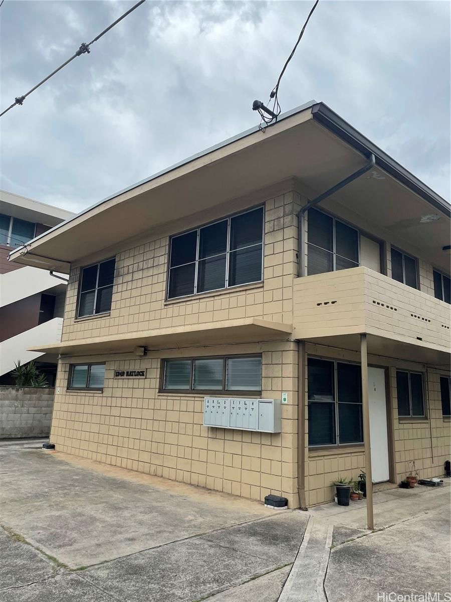 1249 Matlock Ave #F, Honolulu, HI, 96814 in MAKIKI AREA