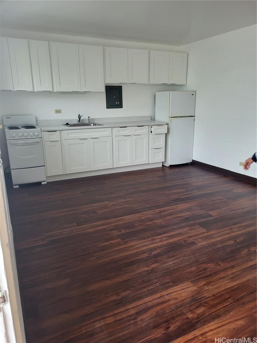 1509 Pensacola St #103, Honolulu, HI, 96822 in MAKIKI AREA