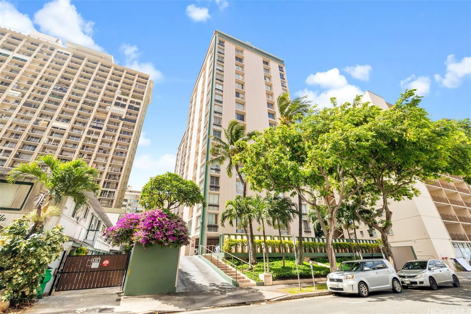 Palms Inc Unit 606 in WAIKIKI