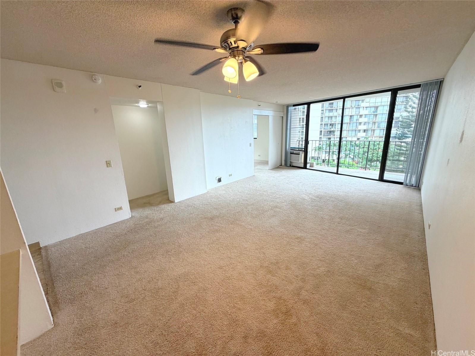 Park at Pearlridge Unit B307 in PEARLRIDGE