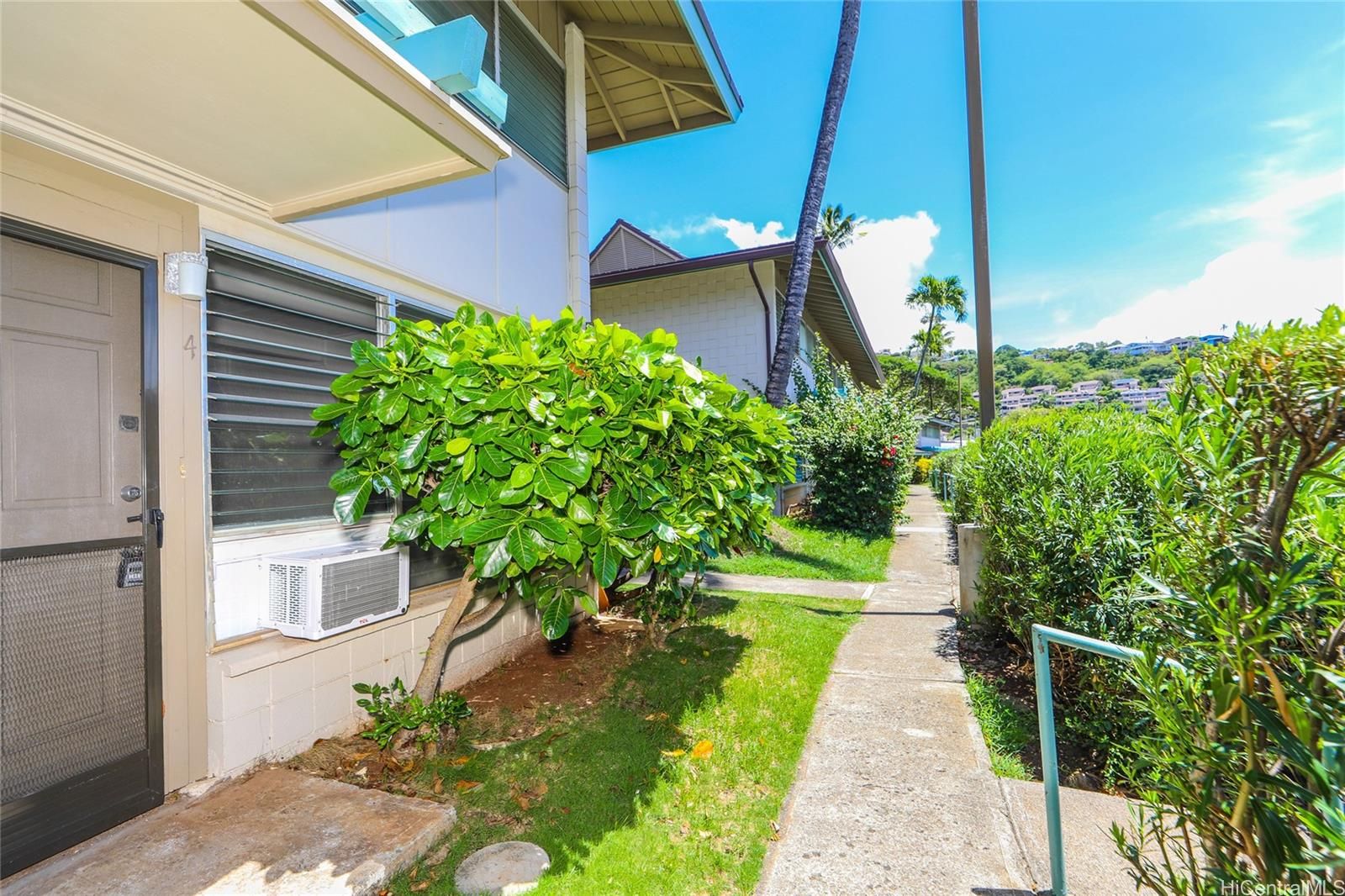 Waialae Gardens Unit 82 in WAIALAE NUI VLY