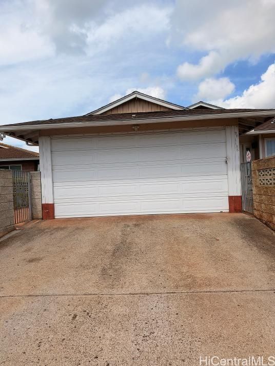 94-1136 Halelehua St , Waipahu, HI, 96797 in WAIPAHU ESTATES