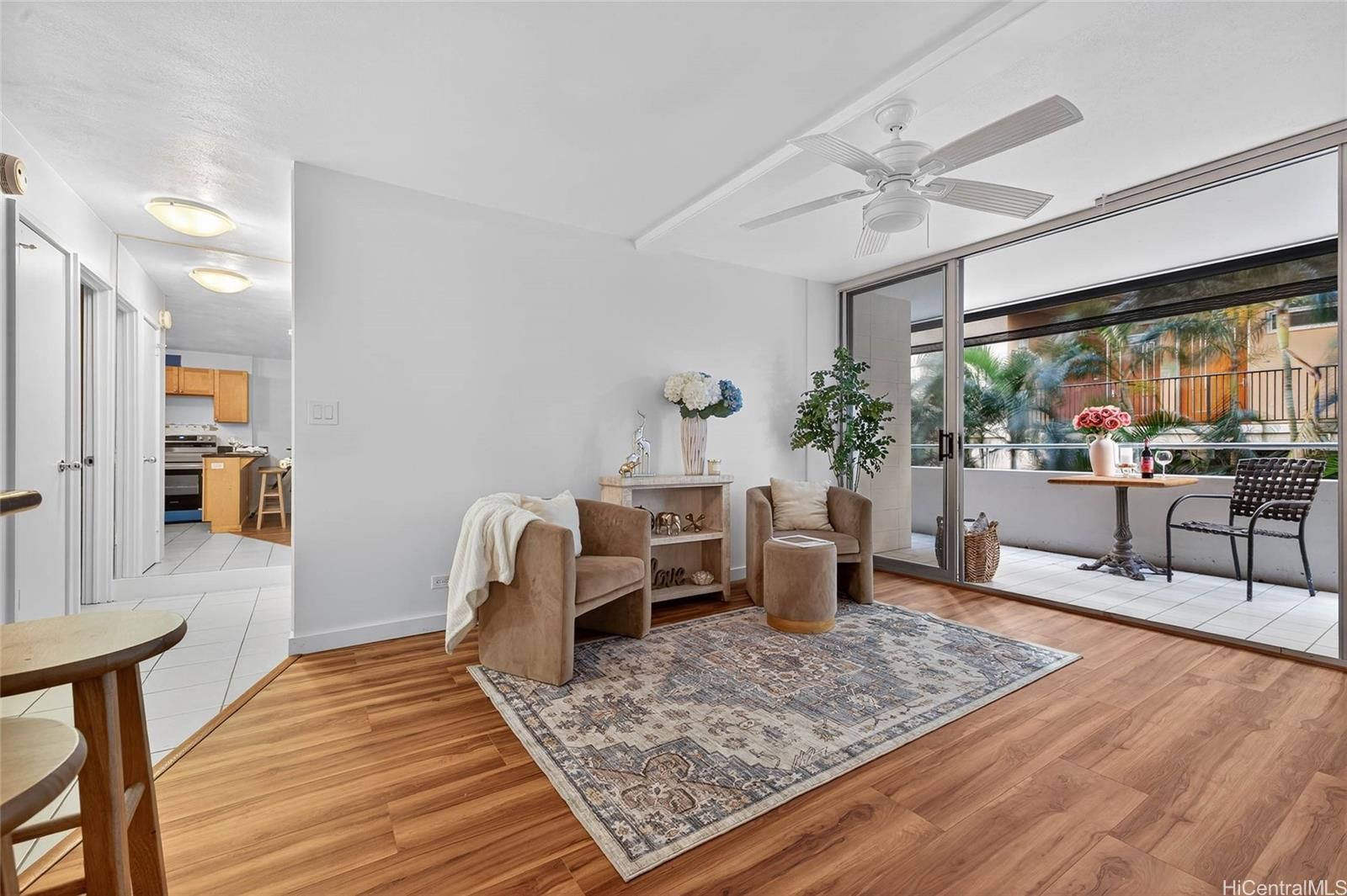 Kaiolu Sunrise Unit 207 in WAIKIKI